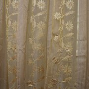 kr-445-kourtina-louloudia